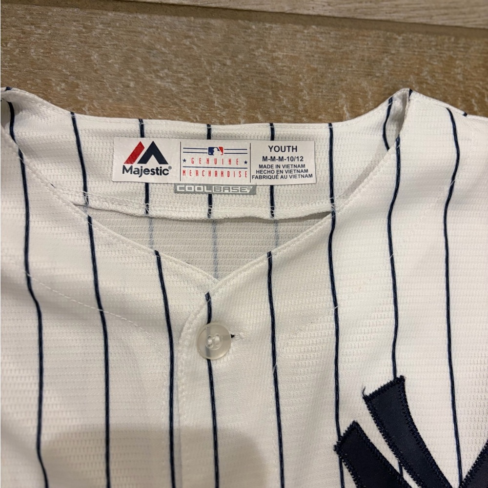 Majestic Pinstripe New York Yankees Judge Baseball Jersey 99 youth 10/12 Medium - Picture 2 of 5